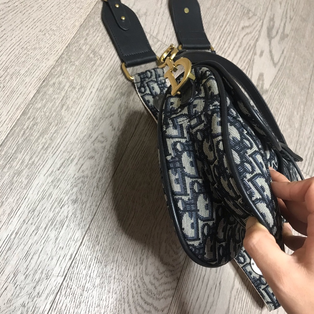 [SOLD] DIOR Saddle Bag Navy 💕💕 - Picture 3 of 9